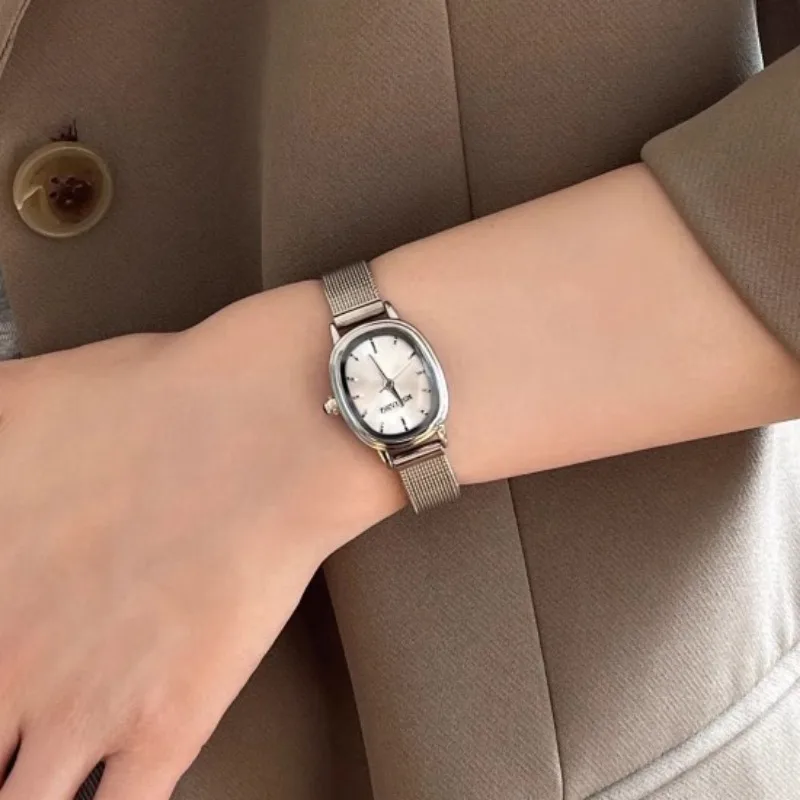 Petit cadran ovale montre vert - Luxury Watch For Girls avis et prix